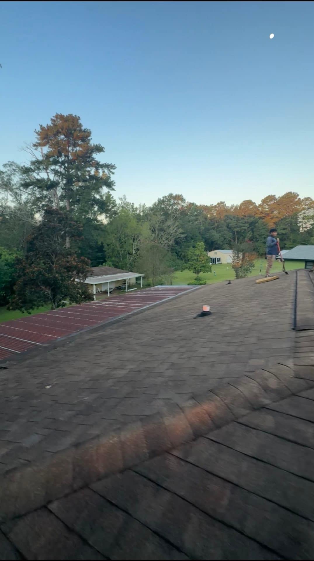 Residential asphalt shingle roof repair in ozark al - trusted roofing contractor for over 3 decades.